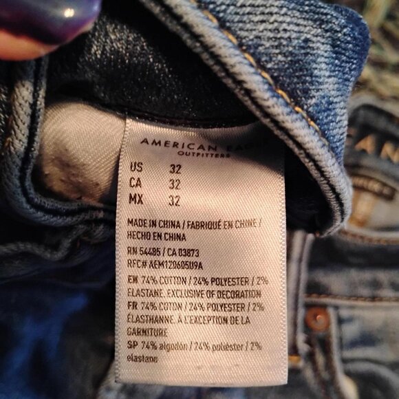 American Eagle Distressed Denim Shorts - Picture 7 of 7